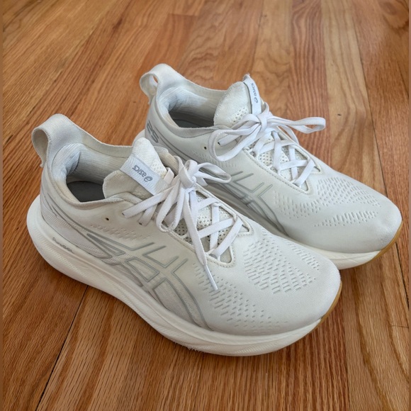 ASICS Gel Nimbus 25
White sneakers - Picture 2 of 5
